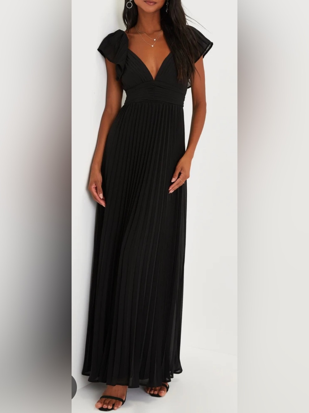 Lulu's Black Pleated Maxi Dress nwot /tags cut